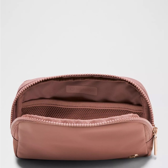 Lululemon Everywhere Belt Bag 1L Wordmark- Spiced Chai/Magenta Smoke/Pink Haze - Picture 5 of 6